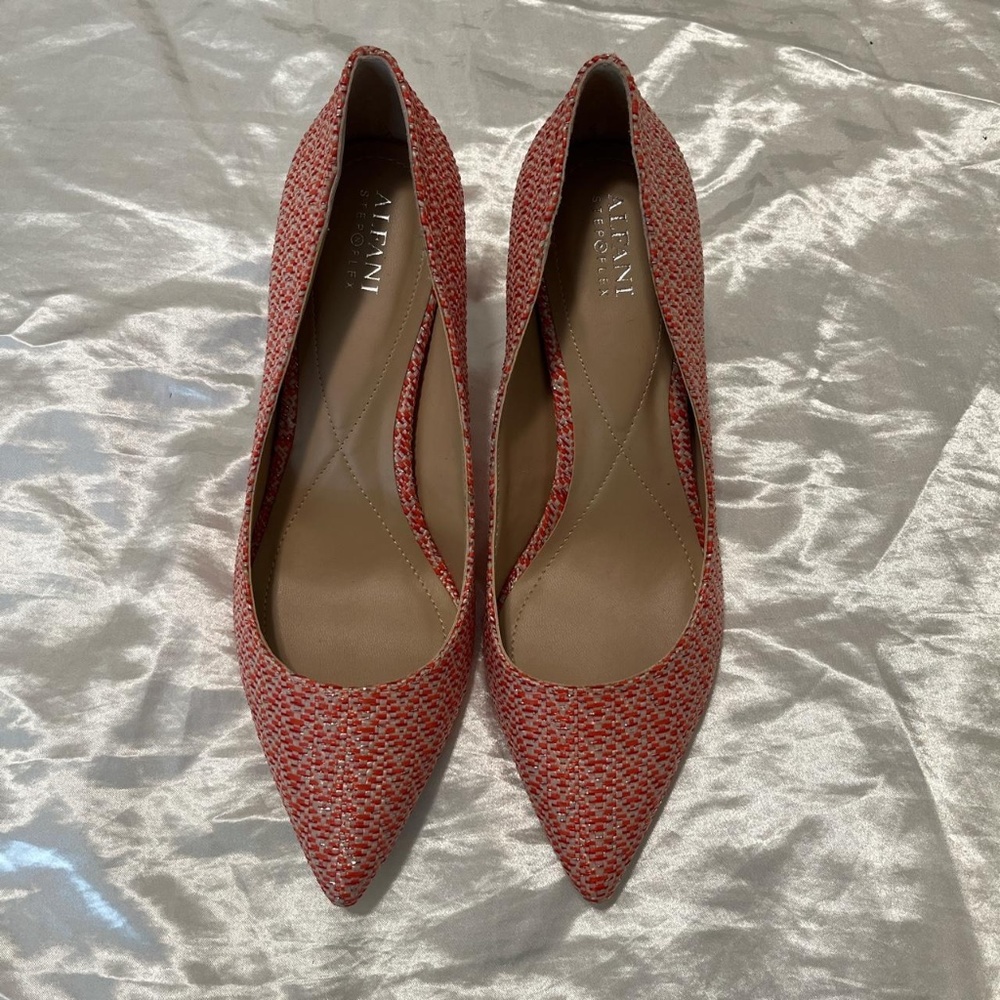 Alfani Coral Heels - Size 10
